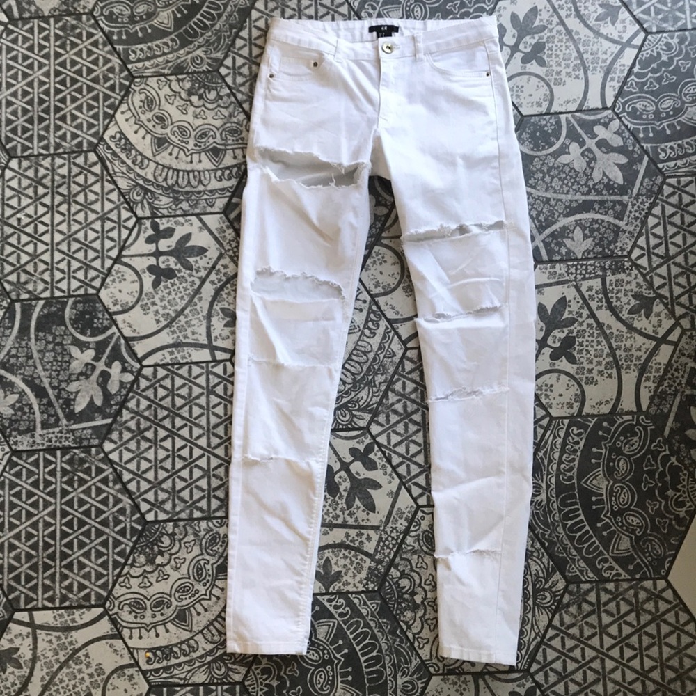 H&M | Ripped Pants | White | 8 - Picture 3 of 7